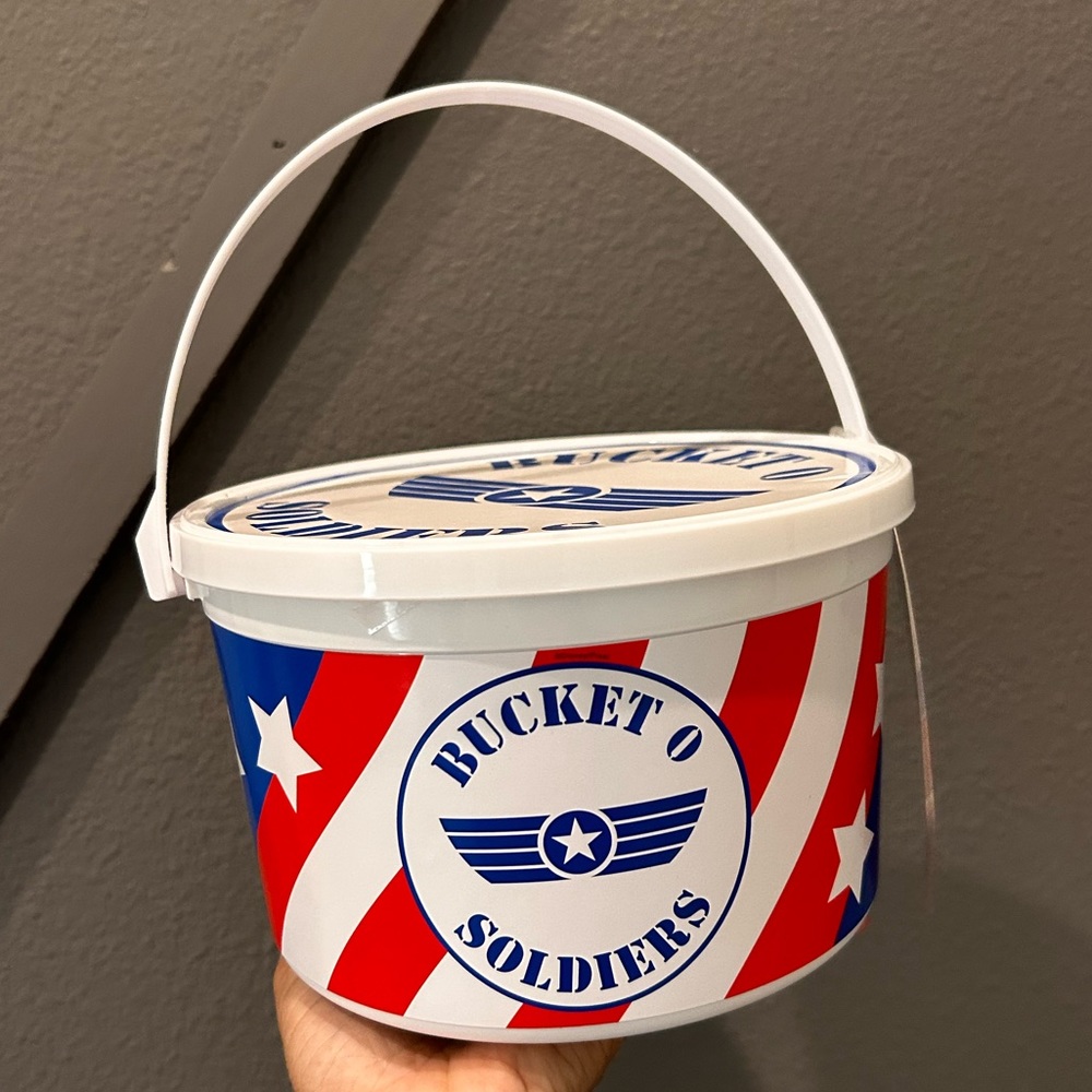 Disney Parks Pixar Toy Story Bucket O Soldiers 72 Complete New
